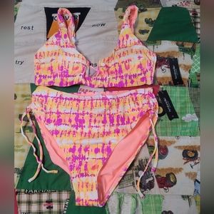 Bright bikini Ambrielle size Medium NWT